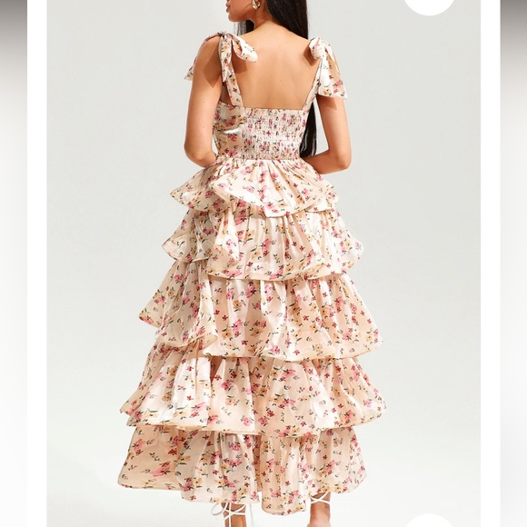 JardinVue Floral Maxi Dress - Picture 3 of 8